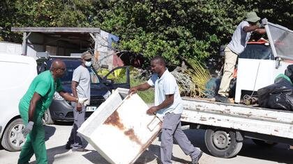 Opération coup de poing de nettoyage au port des Galbas 