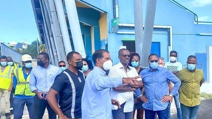 Visite du Président de Région, Ary Chalus, au stade municipal de Valette 