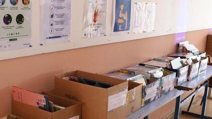 SUCCÈS DE LA MOBILISATION DE LA VILLE DE SAINTE-ANNE EN FAVEUR DE LA LECTURE AVEC LE QUART D'HEURE DE LECTURE ET LA REMISE DE MALLES DE LECTURE AUX ÉCOLES