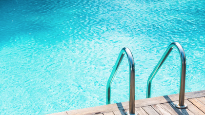 Le Préfet interdit temporairement le remplissage des eaux de piscine à Sainte-Anne et à Saint-François