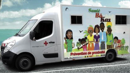 Bus Santé Bo Kaz à Sainte-Anne